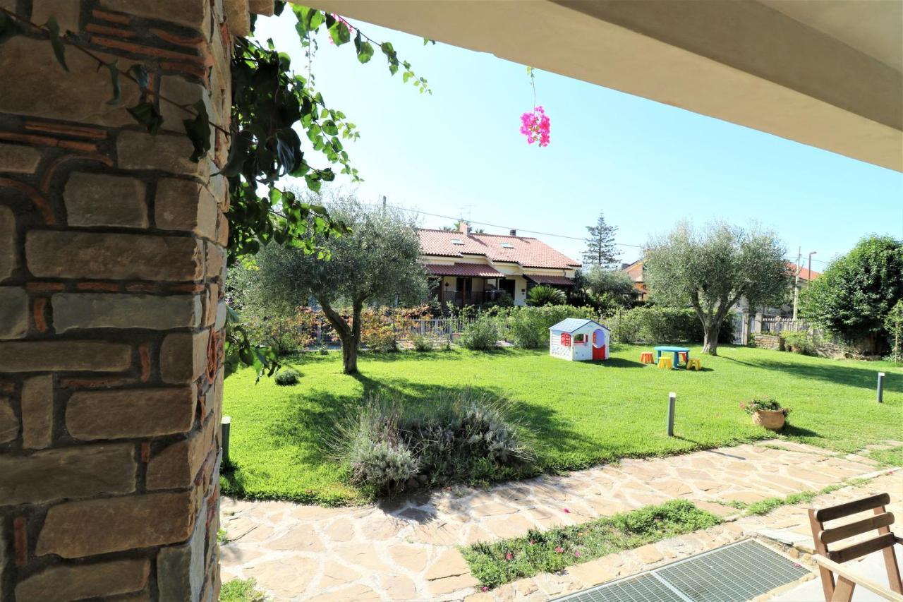 Villa Di Marinella 아셰아 외부 사진