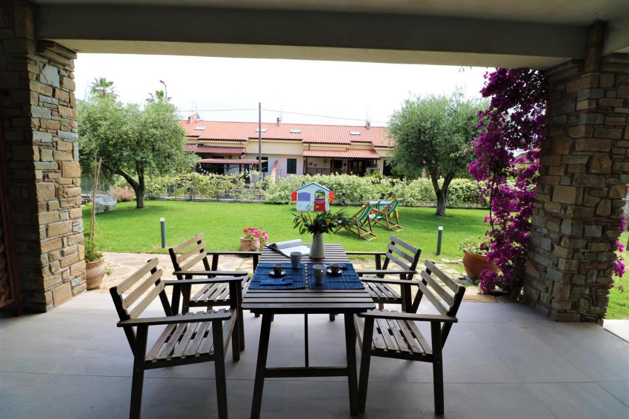 Villa Di Marinella 아셰아 외부 사진