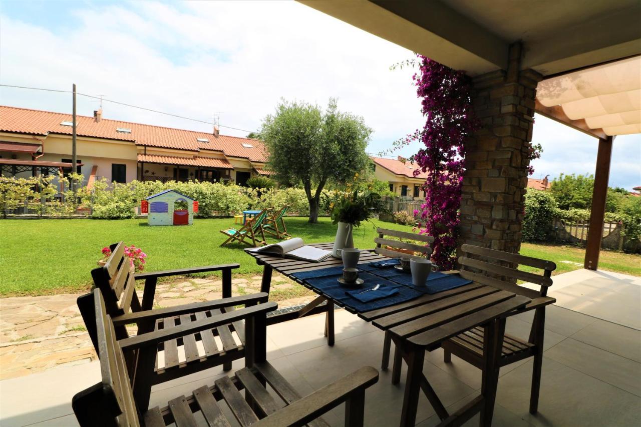 Villa Di Marinella 아셰아 외부 사진