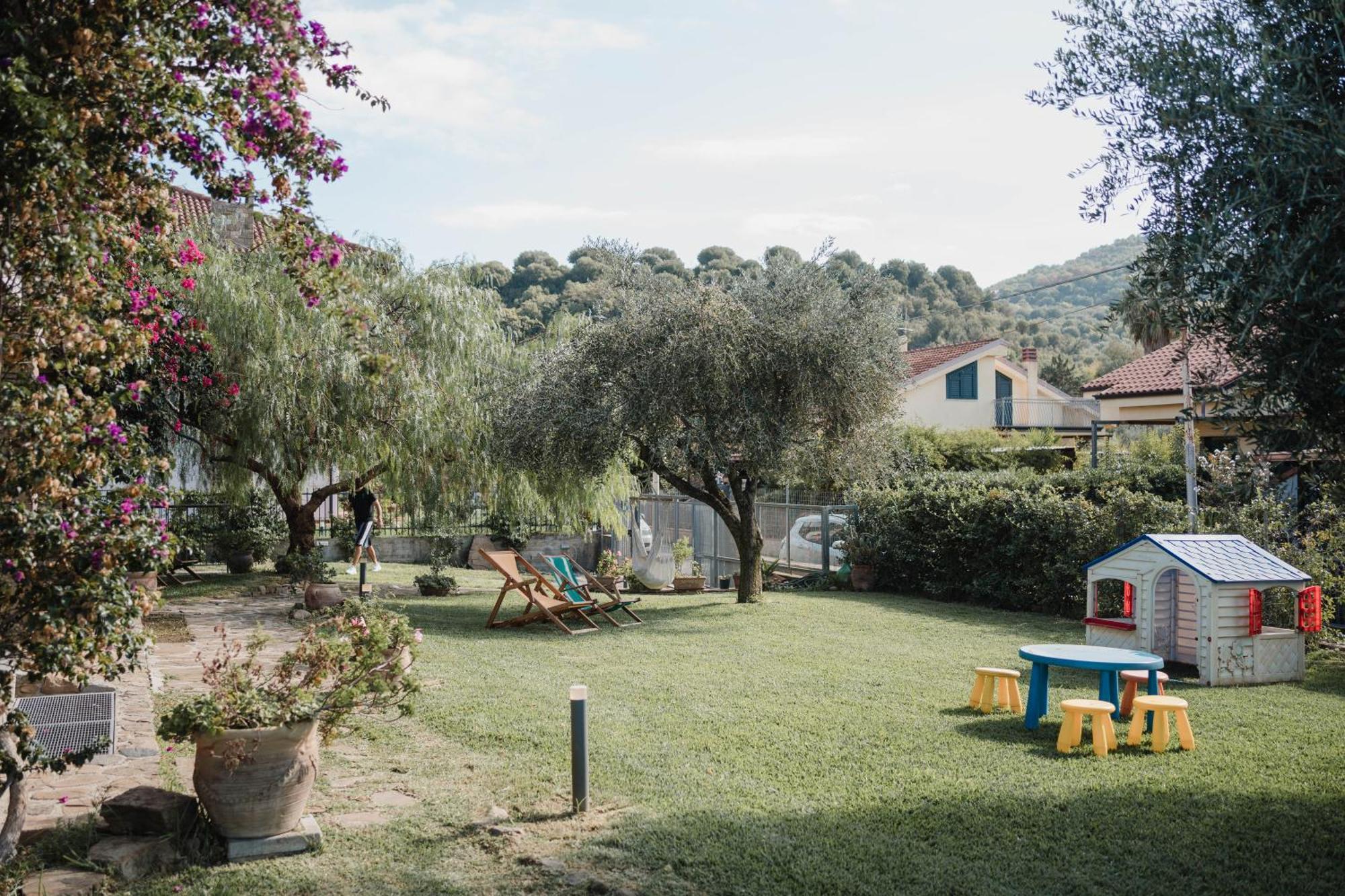 Villa Di Marinella 아셰아 외부 사진
