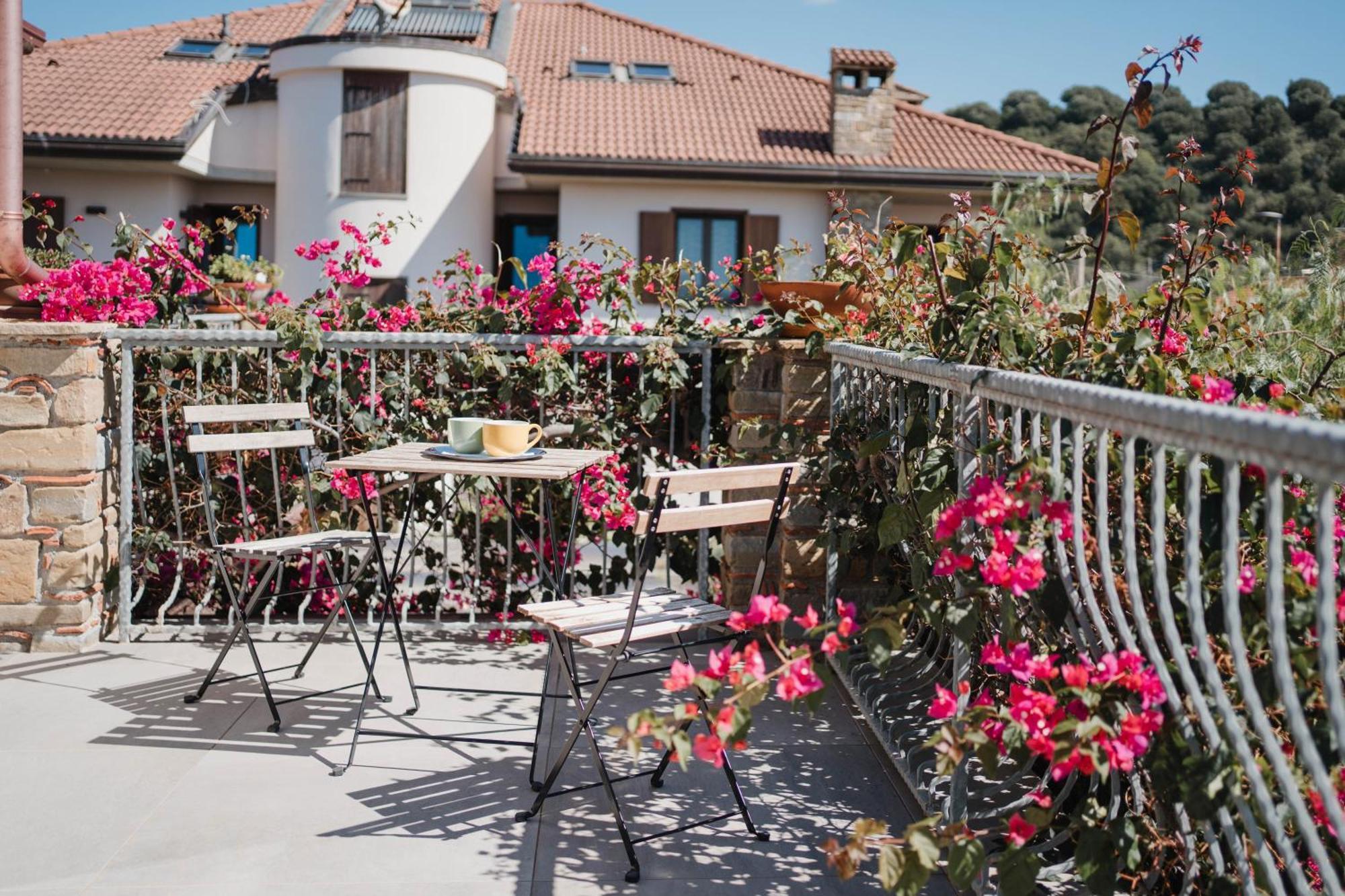Villa Di Marinella 아셰아 외부 사진